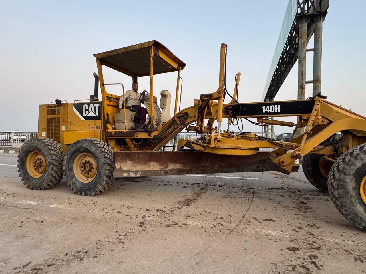 CATERPILLAR 140H