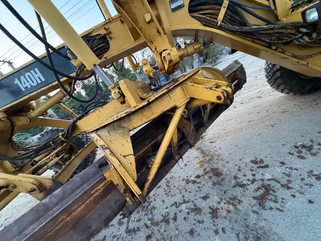 CATERPILLAR 140H