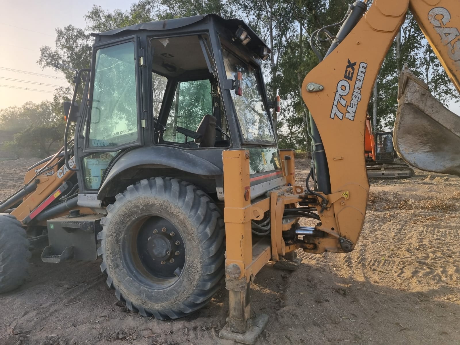 CASE 770EX MAGNUM