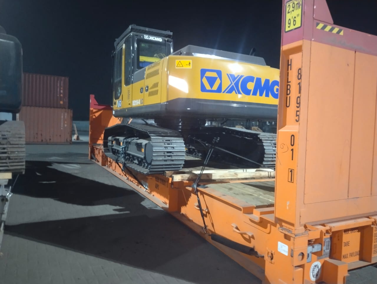XE215i-K LC EXCAVATOR