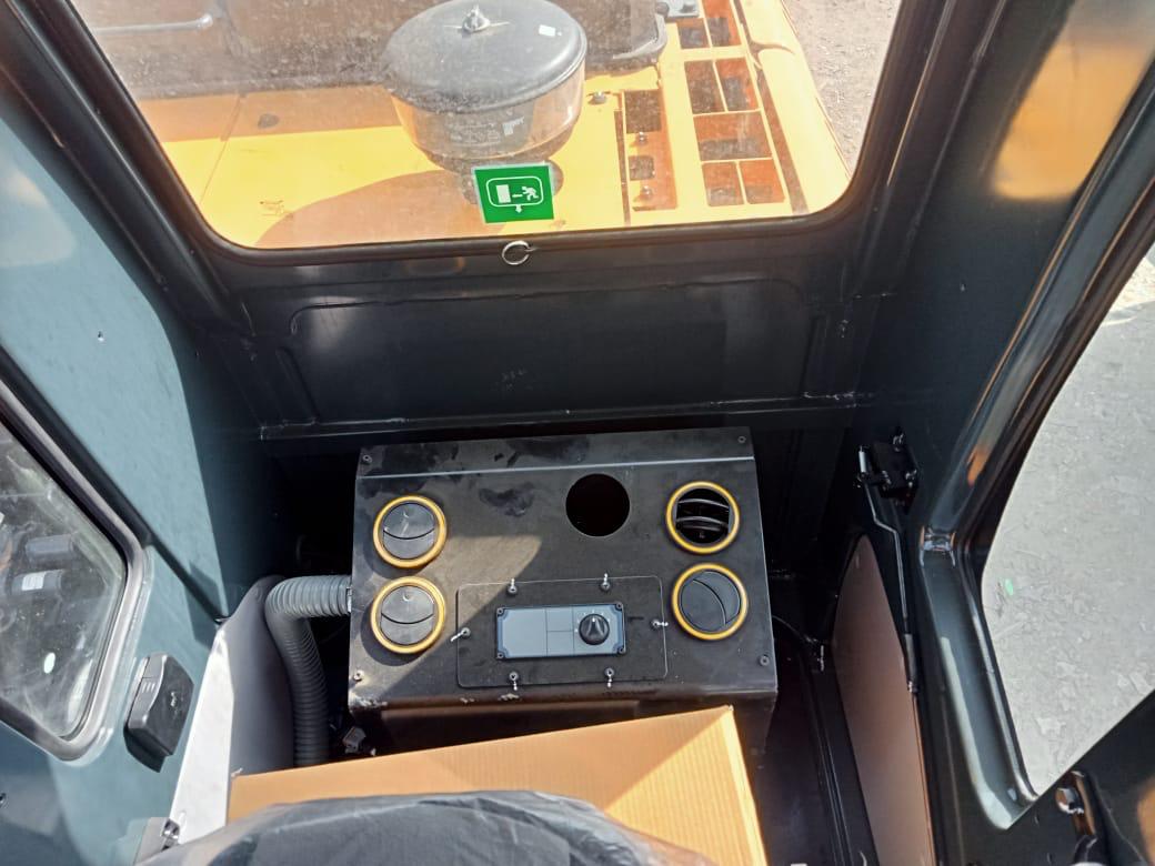 HYUNDAI ROBEX 215L SMART