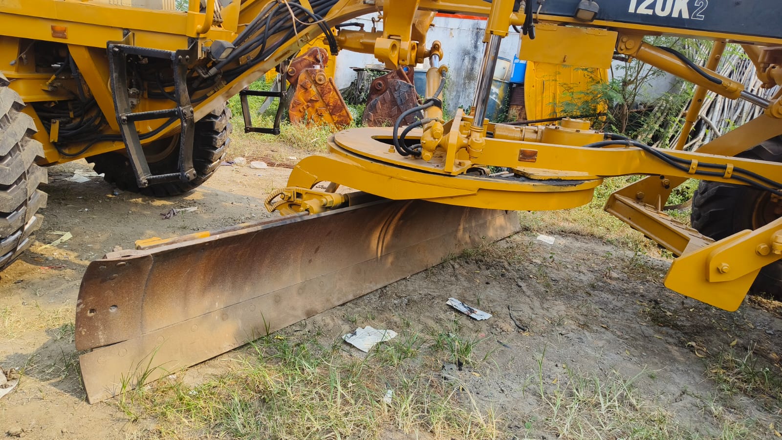 CATERPILLAR 120K2 GRADER