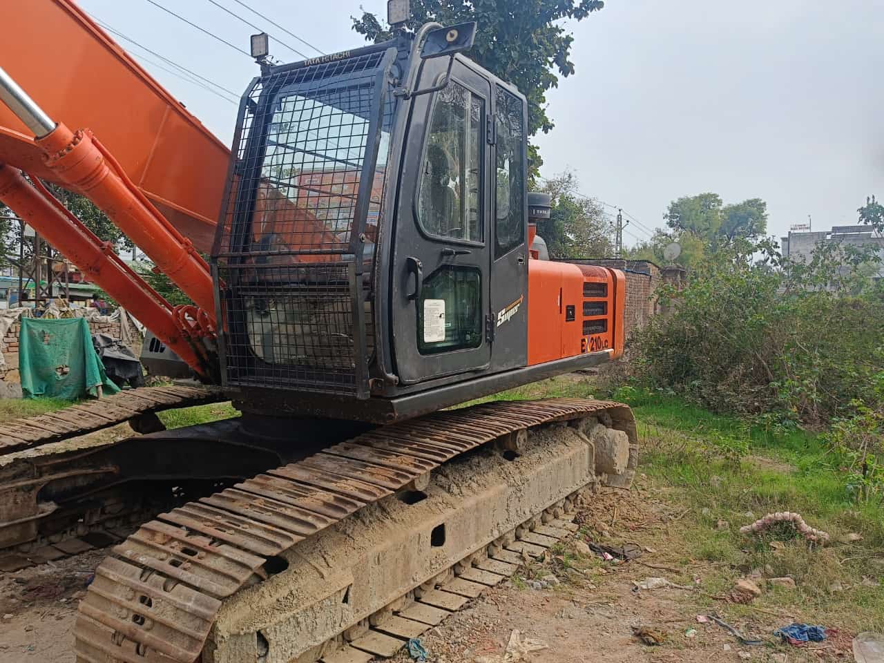 HITACHI EX210LC EXCAVATOR
