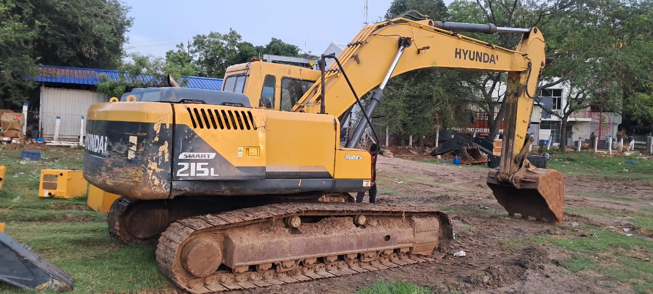 HYUNDAI R215L SMART EXCAVATOR