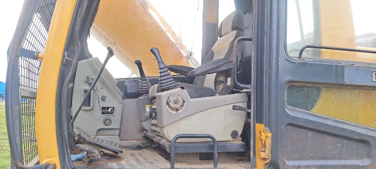 HYUNDAI R215L SMART EXCAVATOR
