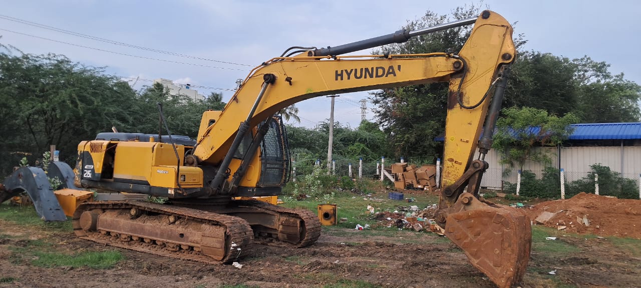 HYUNDAI R215L SMART EXCAVATOR